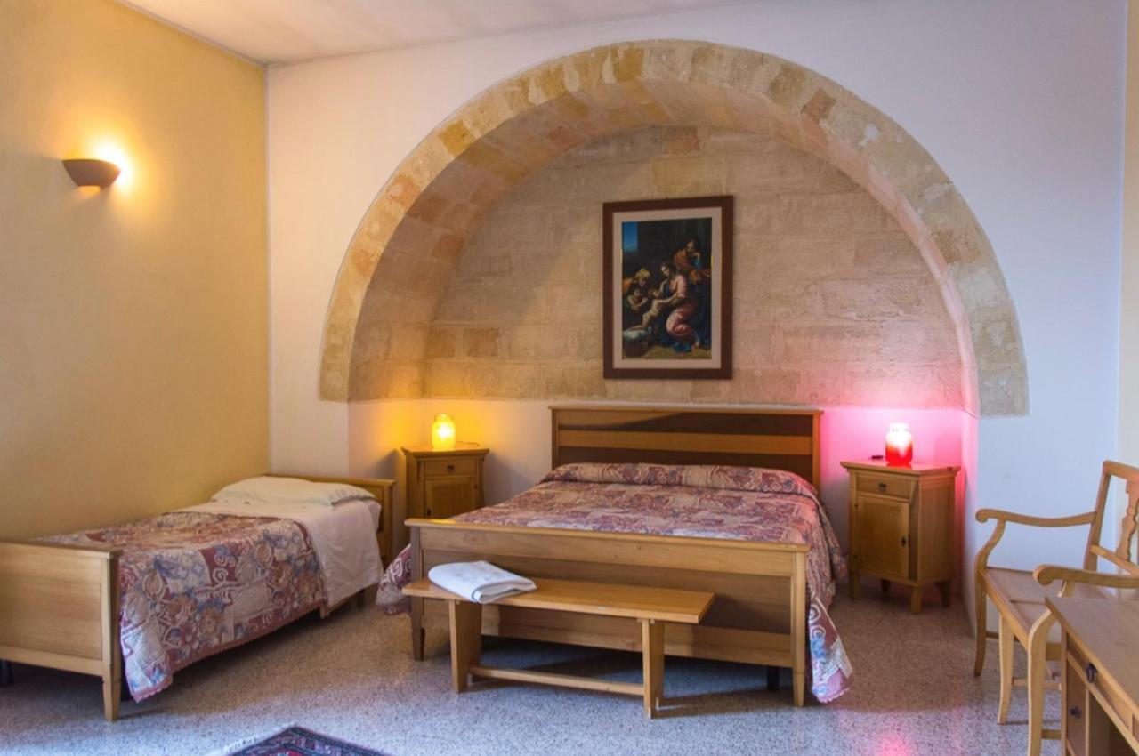 Hostal Casale Sombrino Supersano Exterior foto